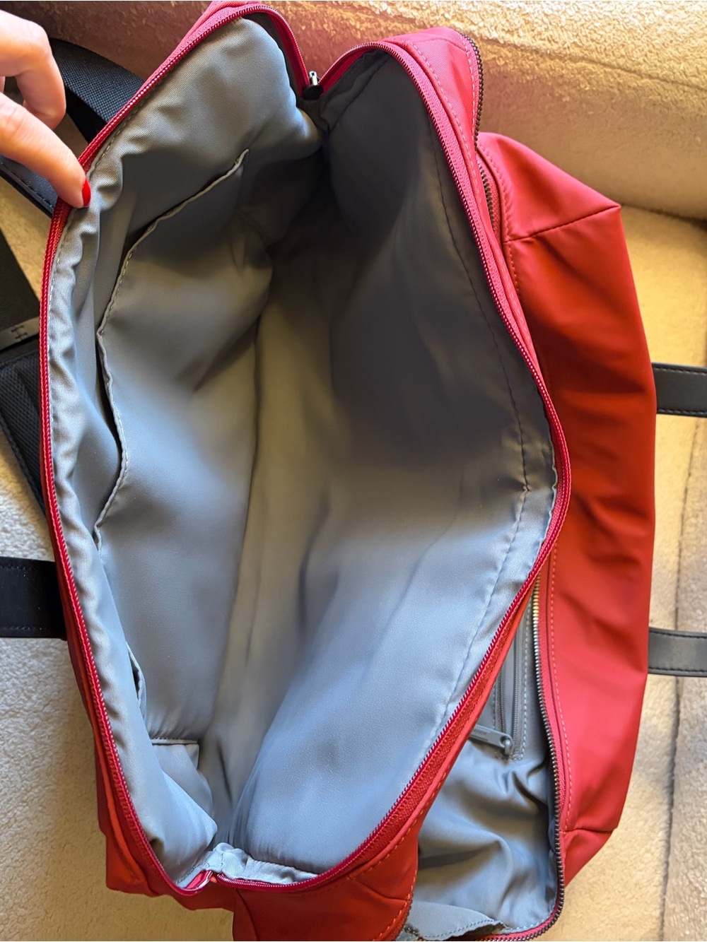 Red Men's Weekender Bag with Black Straps - Picture 6 of 10